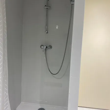 Privee En Centre-ville Pansiyon Trèbes