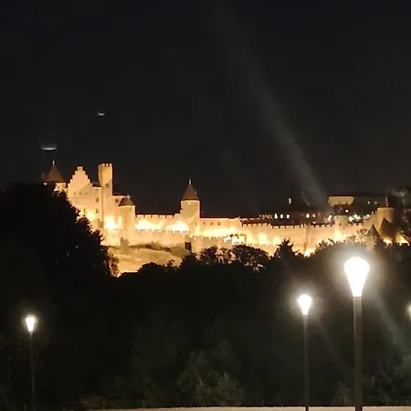 Privee En Centre-ville Quarto em Acomodações Particulares Trèbes