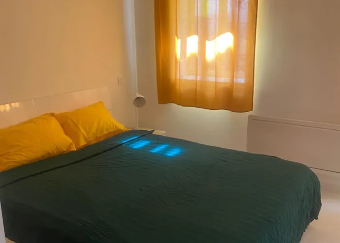 Quarto em Acomodações Particulares Privee En Centre-ville